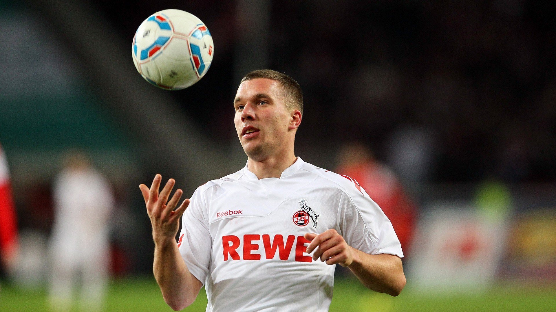 德甲精彩场次，数据背后隐藏的战术思路与应变能力，德甲赛制介绍